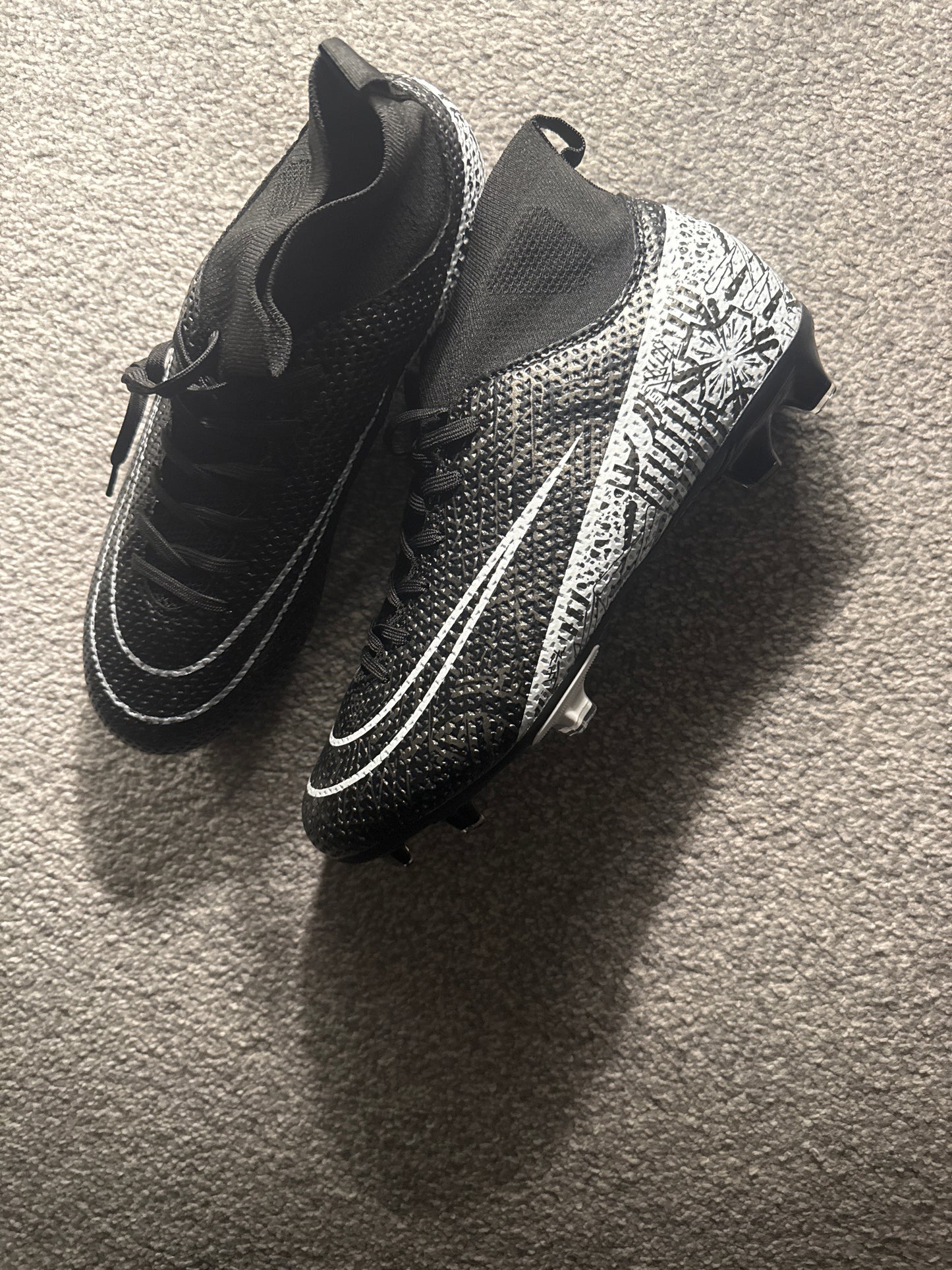 Football boots size 8